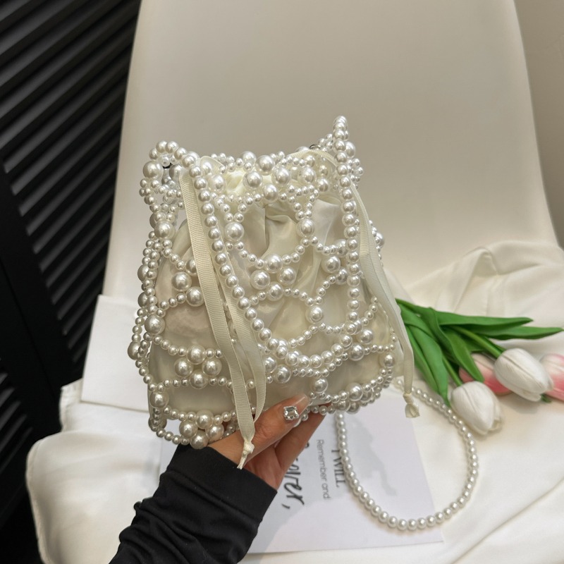 Luxury Bags On Sales - Белые сумки-ведра с бисером на плечо