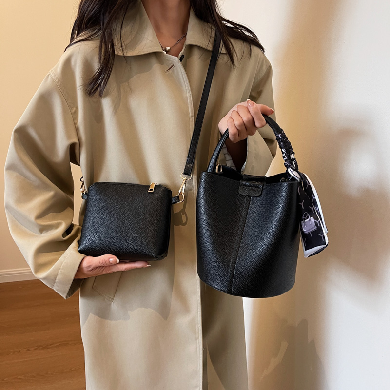 Красные сумки через плечо и че – обзор и цена Luxury Bags On Sales