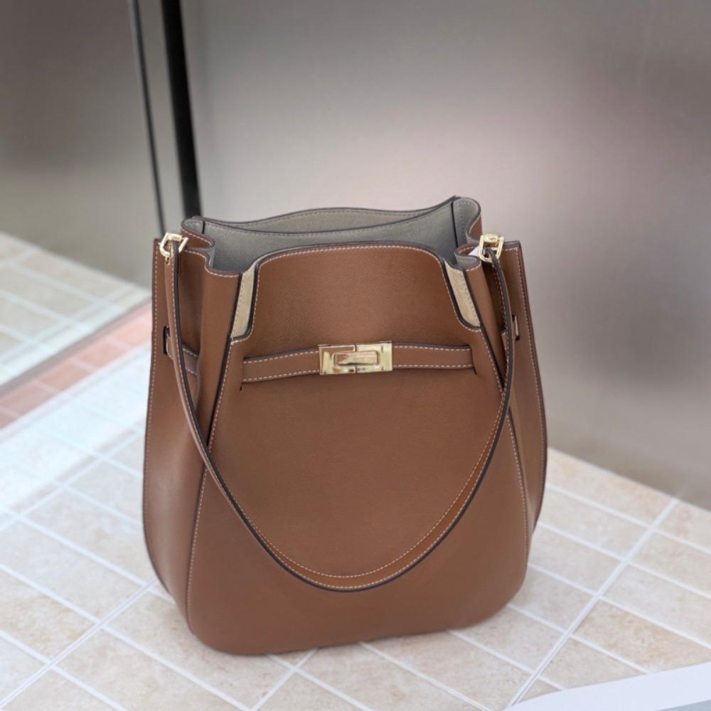 Новая сумка-ведро в стиле Old  – обзор и цена Luxury Bags Tote