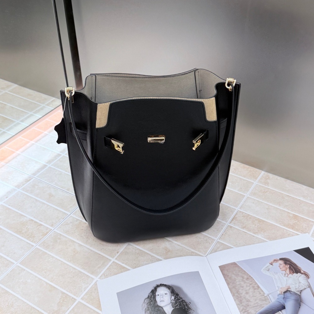 Новая сумка-ведро в стиле Old  – обзор и цена Luxury Bags Tote