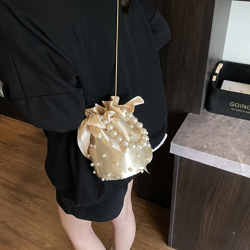 Модные сумки через плечо с бис – обзор и цена Luxury Bags On Sales