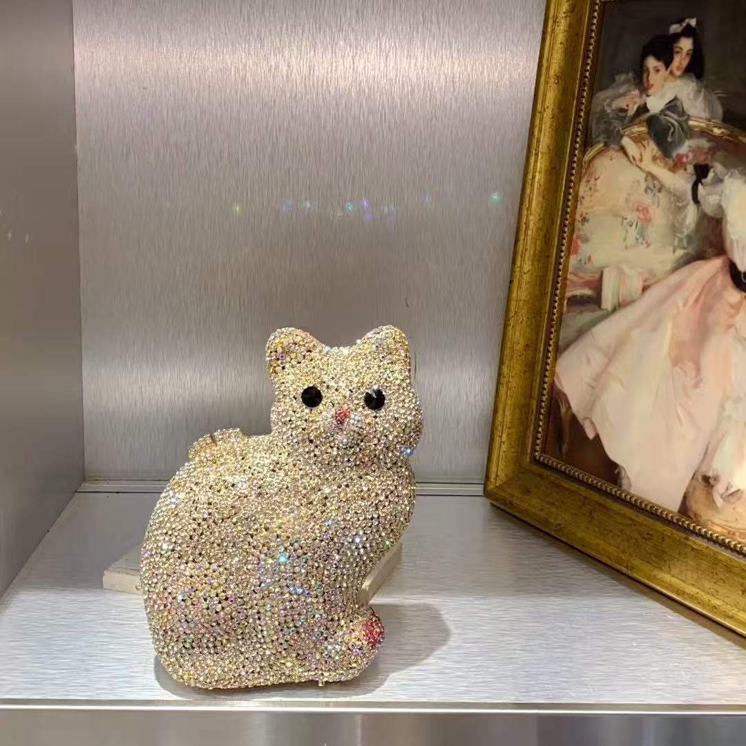 Золотая женская сумка в форме  – обзор и цена Luxury Bags Cute